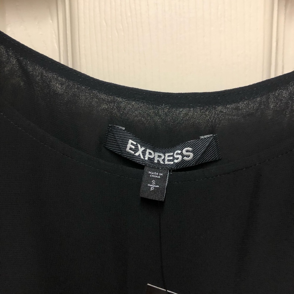 Express dress - Picture 2 of 3